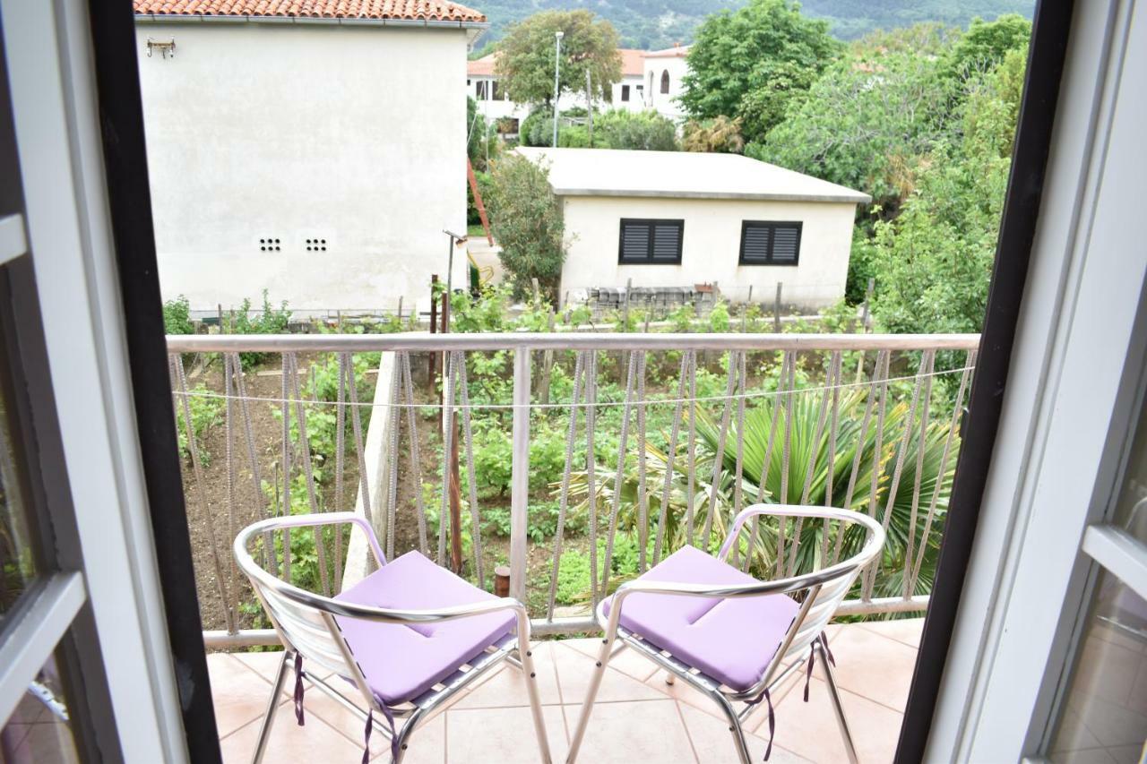 Apartments Lavandula Baska Exterior photo