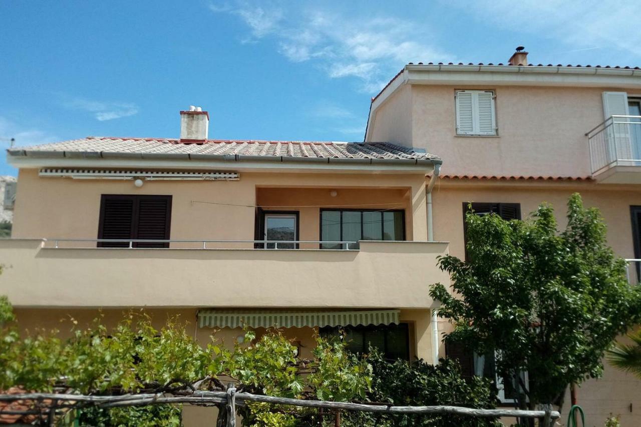 Apartments Lavandula Baska Exterior photo