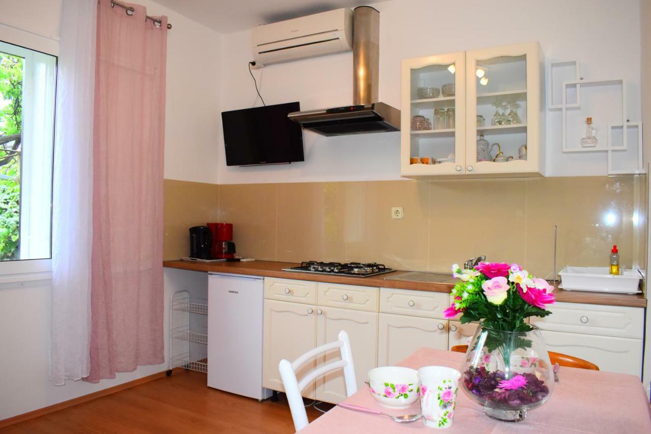 Apartments Lavandula Baska Exterior photo